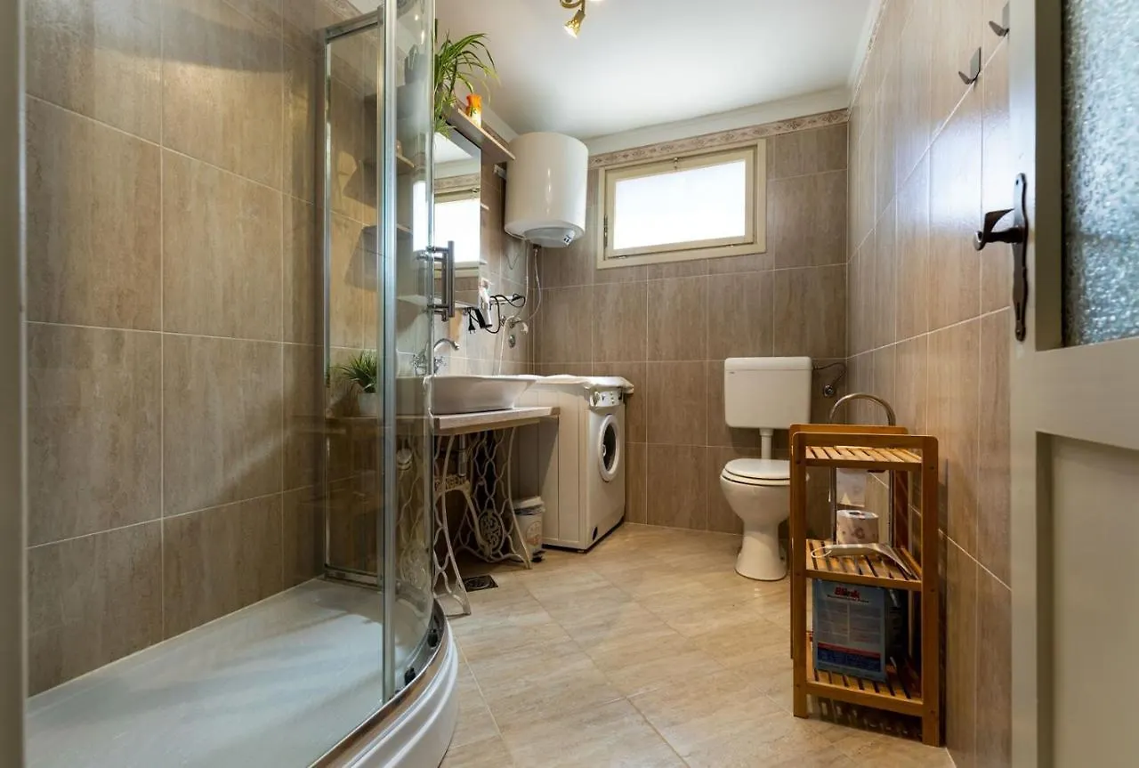 Holiday House 4 Season With Jacuzzi, Sauna And Bbq Pazin