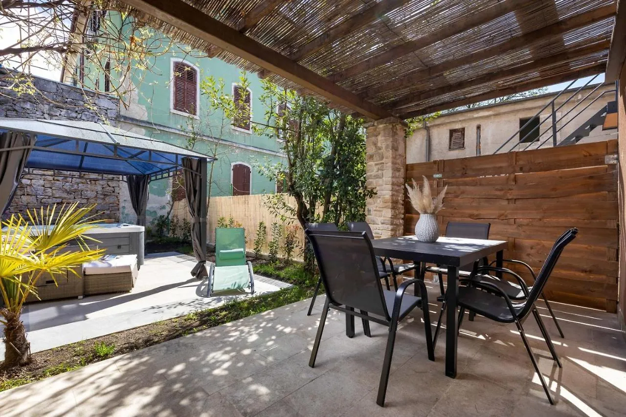 Holiday House 4 Season With Jacuzzi, Sauna And Bbq Pazin Holiday home