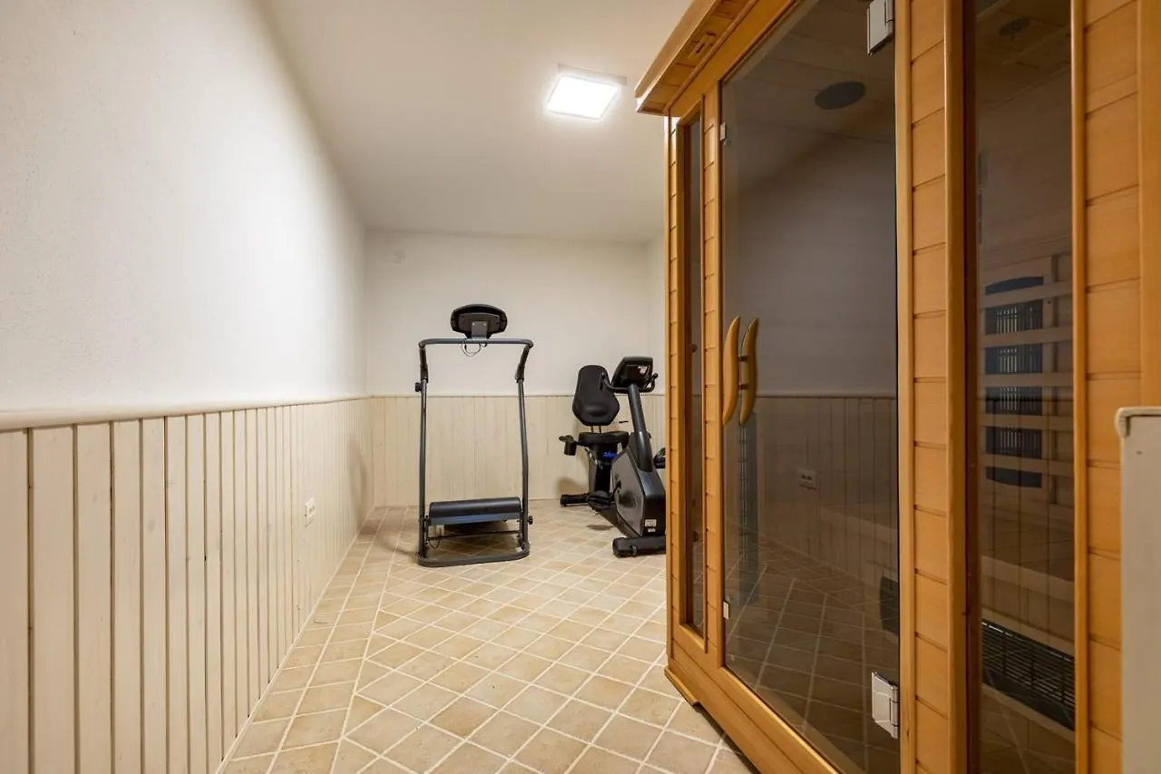 Holiday home Holiday House 4 Season With Jacuzzi, Sauna And Bbq Pazin