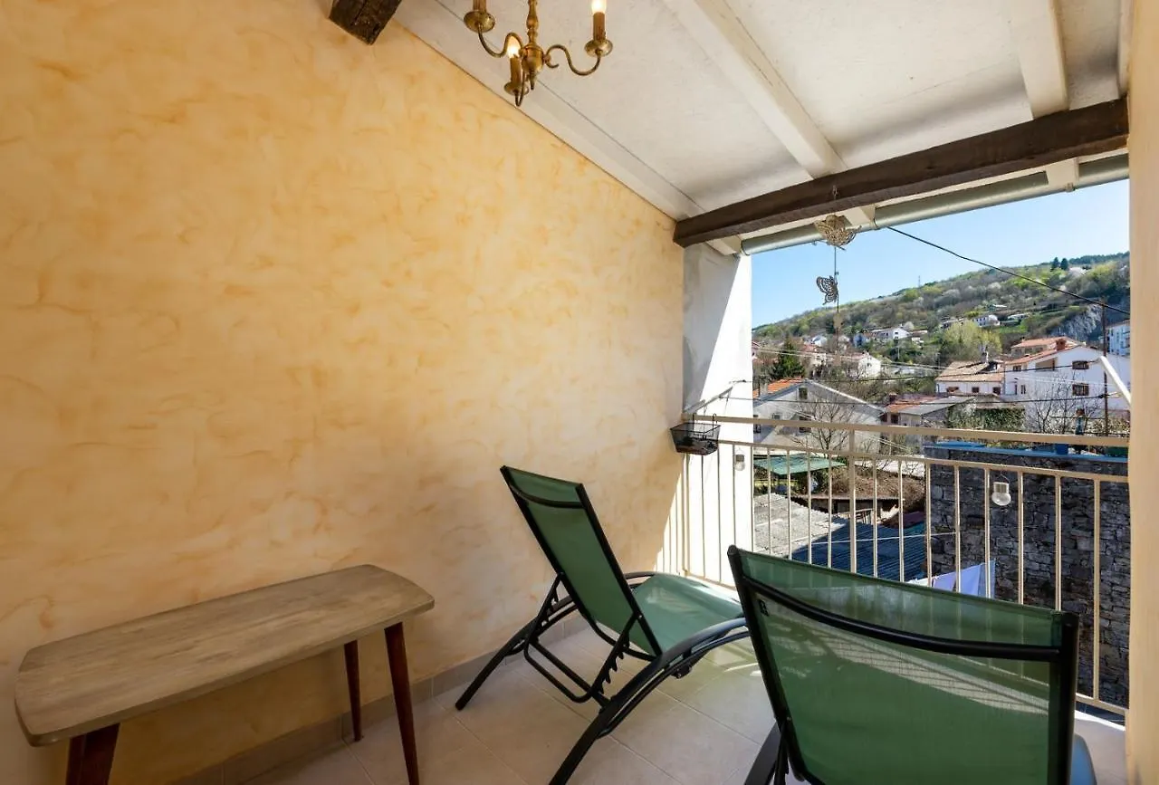 Holiday House 4 Season With Jacuzzi, Sauna And Bbq Pazin