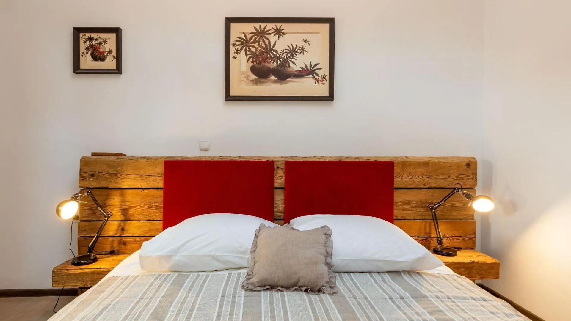 Holiday House 4 Season With Jacuzzi, Sauna And Bbq Pazin 0*,